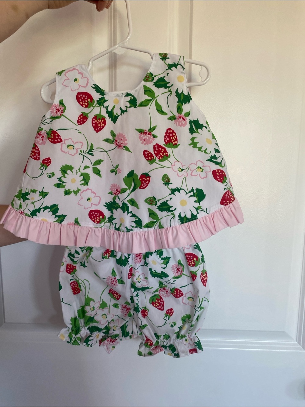 Girls White Strawberry & Daisy Print Two-Piece Set with Pink Trim
